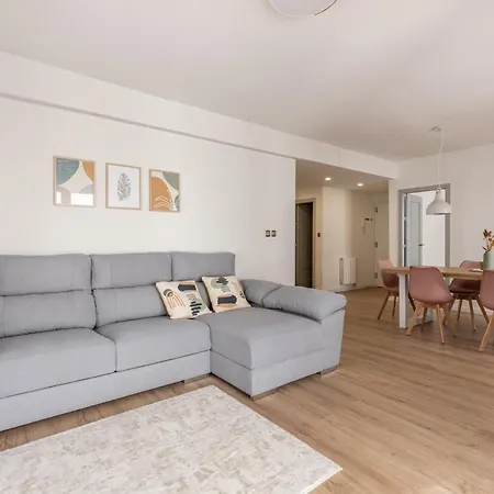 Apartment Amplio, Nuevo Y 100% Accesible // Center *