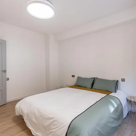 Amplio, Nuevo Y 100% Accesible // Center Apartment