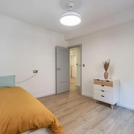 Apartment Amplio, Nuevo Y 100% Accesible // Center *
